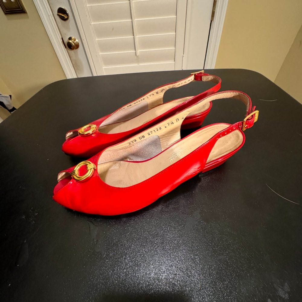 Salvatore Ferragamo sie 7.5B red sling back shoes - Picture 3 of 12